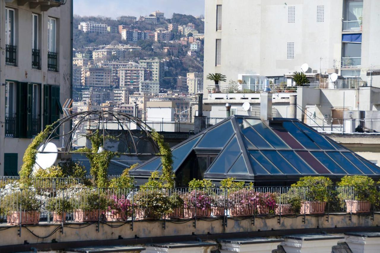 Altido Modern Flat Next To Acquario Apartment Genoa Bagian luar foto