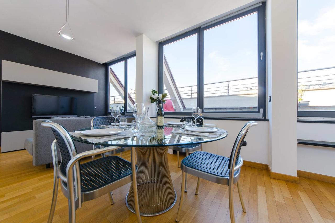 Altido Modern Flat Next To Acquario Apartment Genoa Bagian luar foto